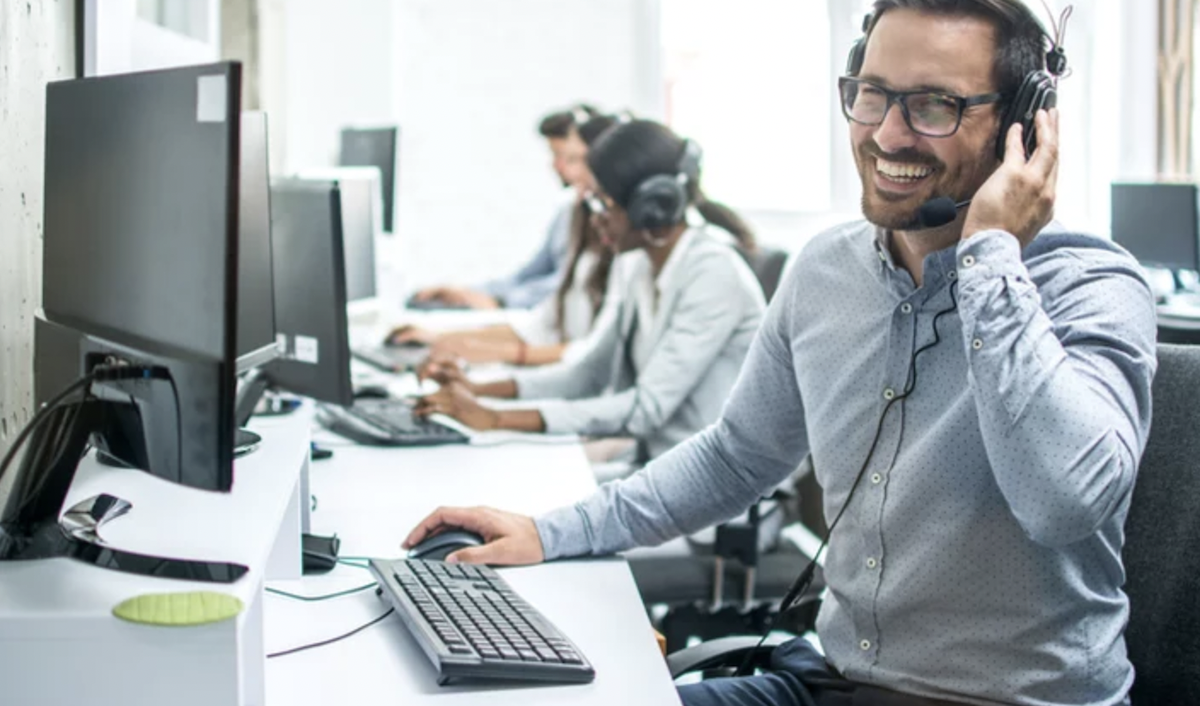How Call Center Agents Can Boost Your Sales