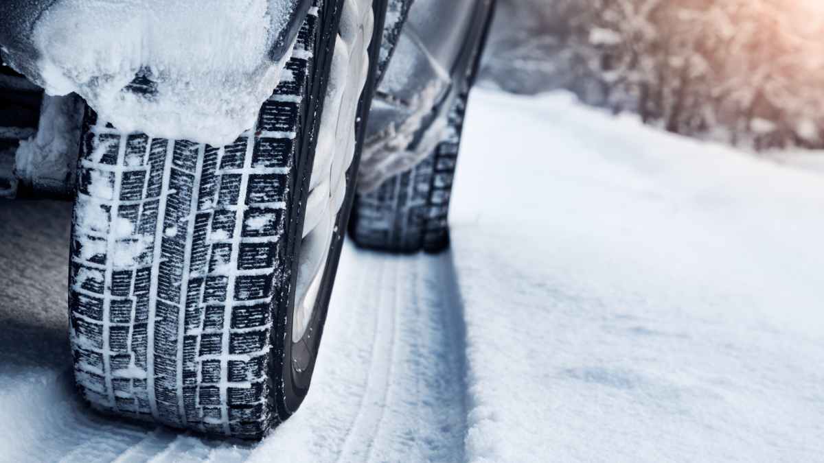 Dangers Of Replacing Winter Tires With Summer Tires During The Winter