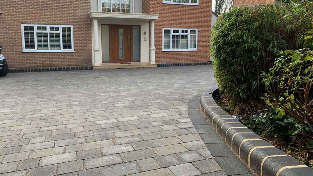 How Does Paving your Driveway Add Value to Your House