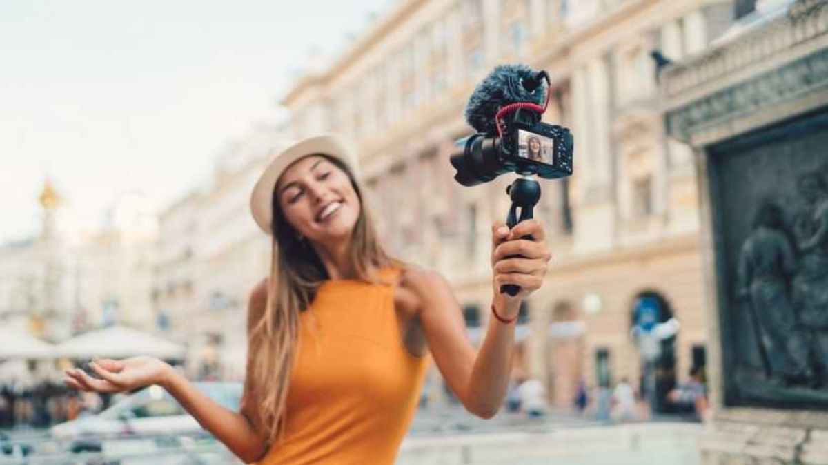 How to Become A Travel Vlogger