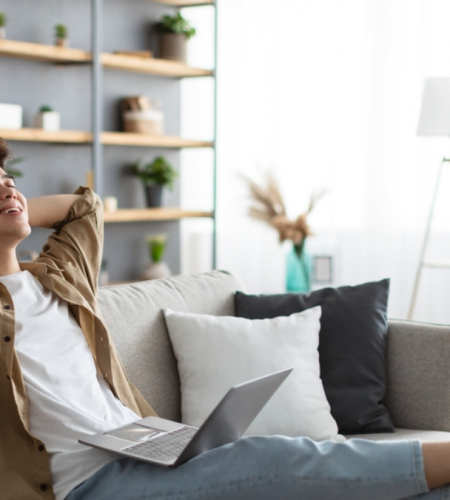 4 Benefits of Living in a Condo Close to Schools