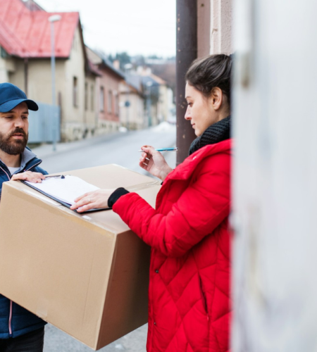 Same-Day vs Next-Day Delivery Which is Best for Your Business?